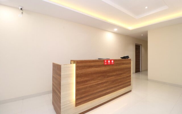 West Inn By OYO Rooms