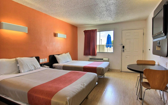 Motel 6 Austin, TX - North Central
