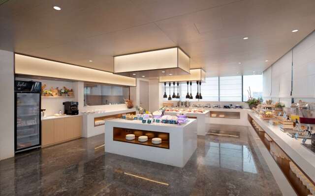 Days Inn By Wyndham Zhuhai Gongbei Port