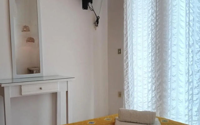 Selini House