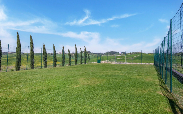 Typical Tuscan farmhouse with swimming pool and A/C