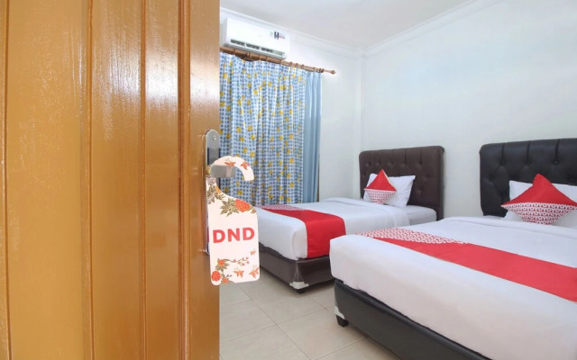 OYO 2593 Mawar Homestay