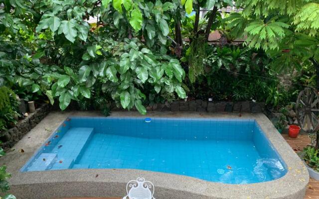 Courtyard Hotel