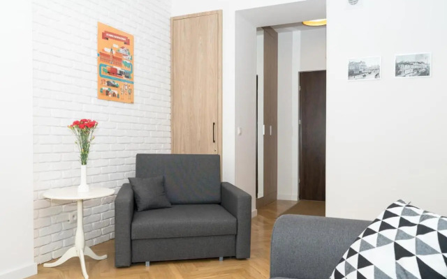 Old Town Grand Theatre Apartment 2