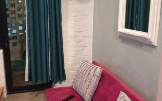 Maboneng City Building Free WiFi and Swimming pool