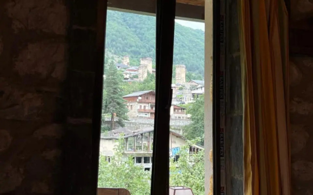 Mushkudiani Manor