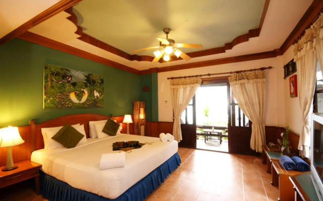 Salad Beach Resort