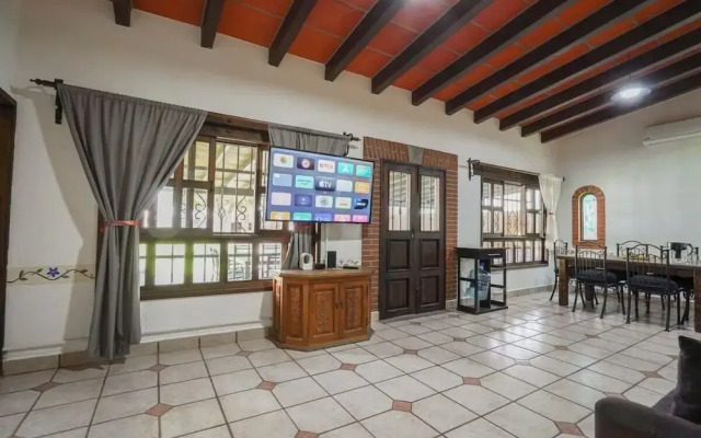 Family house in Oaxtepec Pool & Hot tub