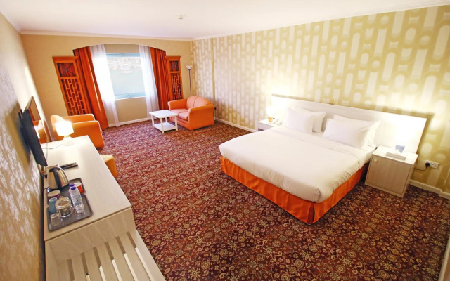 The George Hotel