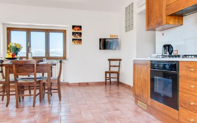 Pretty Holiday Home in Gubbio With Garden