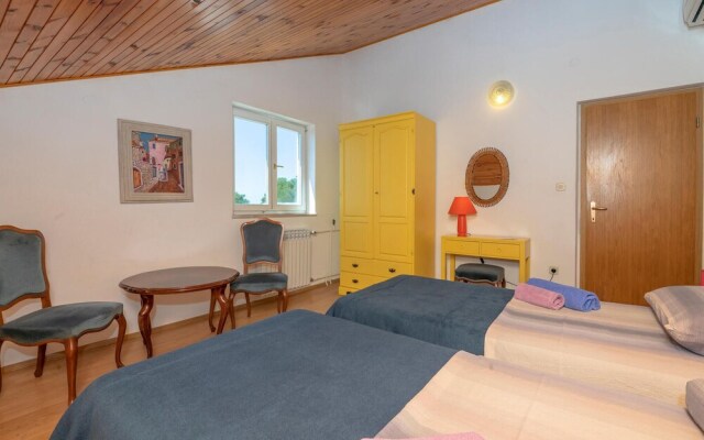 Amazing Home in Hvar With Wifi and 3 Bedrooms