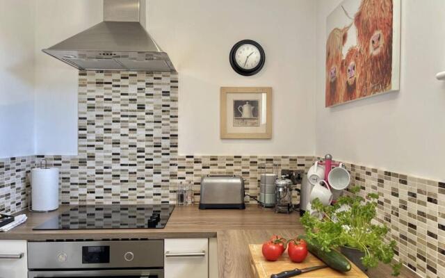 Spacious apartment close to the beach - Lavender Apartment