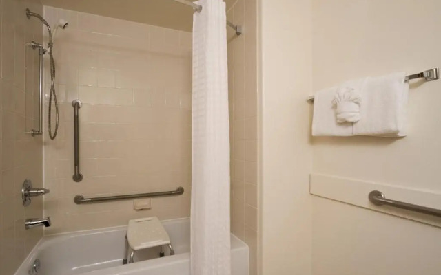 Super 8 Dawson Creek