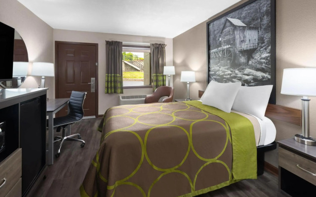 Super 8 by Wyndham Bridgeport/Clarksburg Area