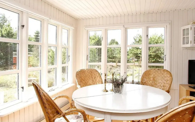 6 Person Holiday Home in Albaek