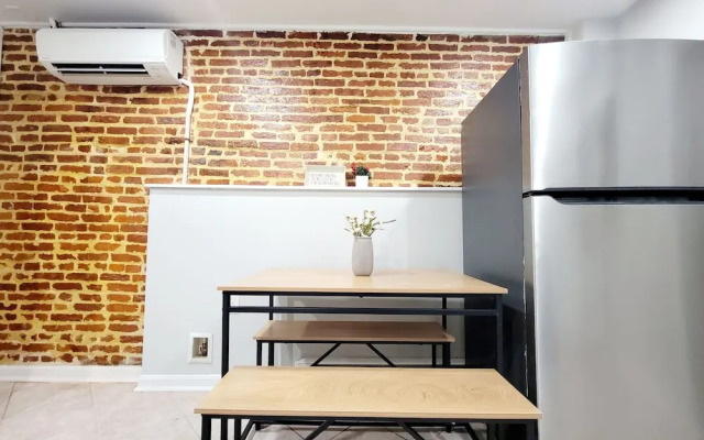 1-BD Home near Stadiums Free Parking
