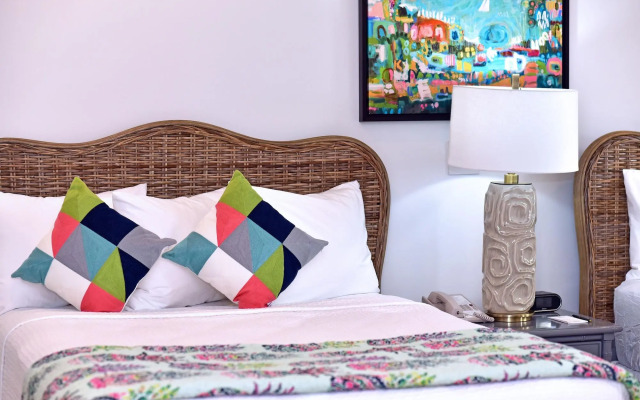 Coral Beach Club Villas & Marina