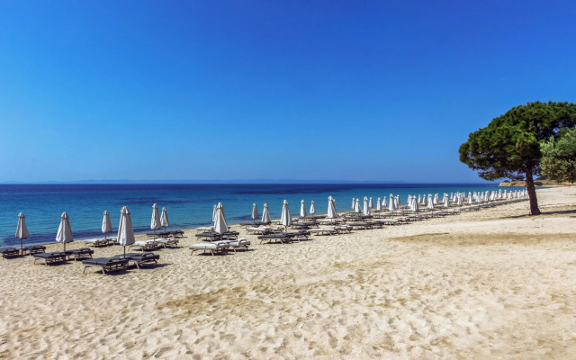 Ammoa Luxury Hotel & Spa Resort