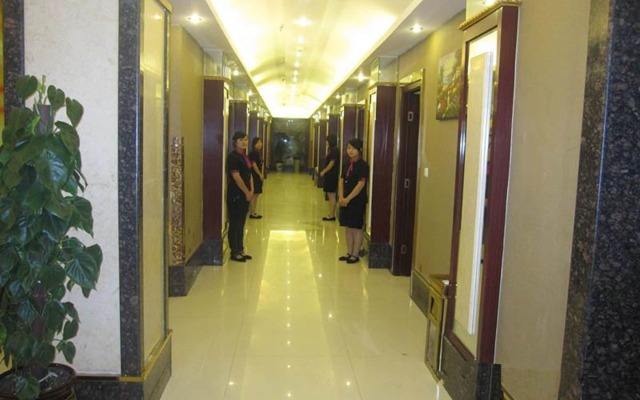 GreenTree Inn ShanDong Heze Huaying Road Express Hotel