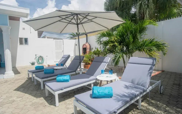 NEW Cozy Casa in Oranjestad