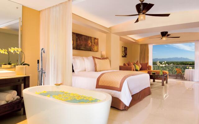 Wyndham Alltra Vallarta, All-Inclusive Resort