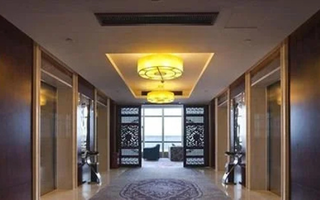 Quzhou Longyou Blue Sky Hotel