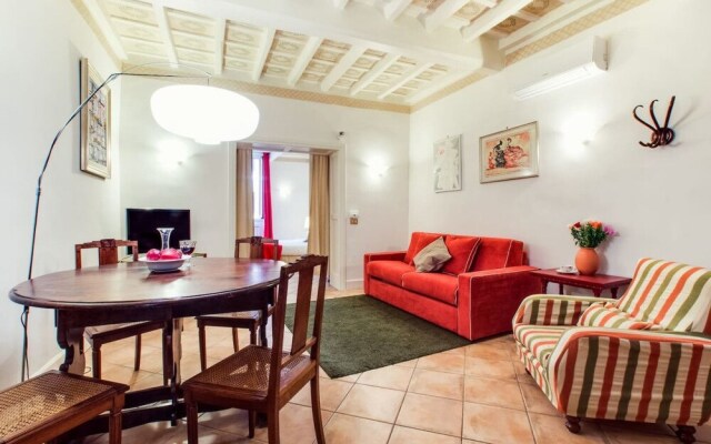 Elegant 1Br Flat in Amazing Central Location!