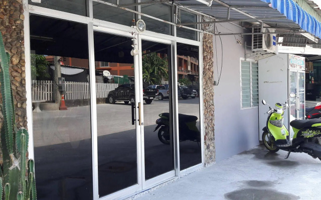 Ruang Thong Residence