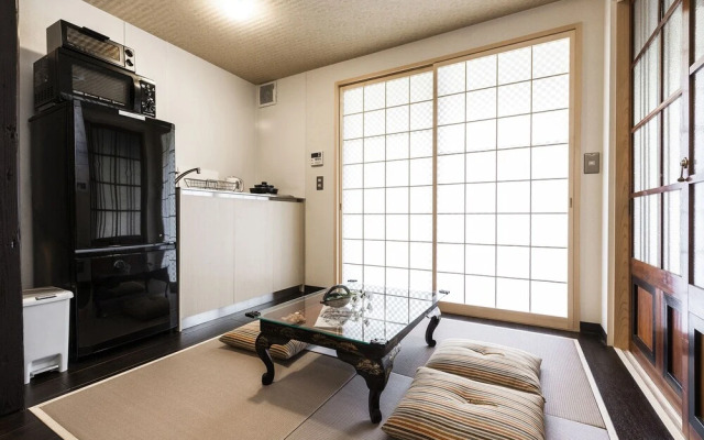 Higashiyama Jin