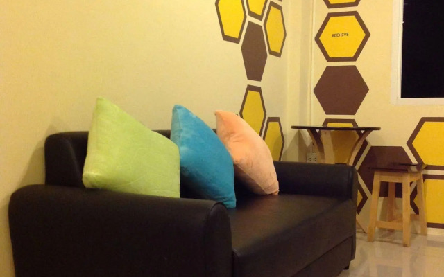 Beehive Patong Hostel