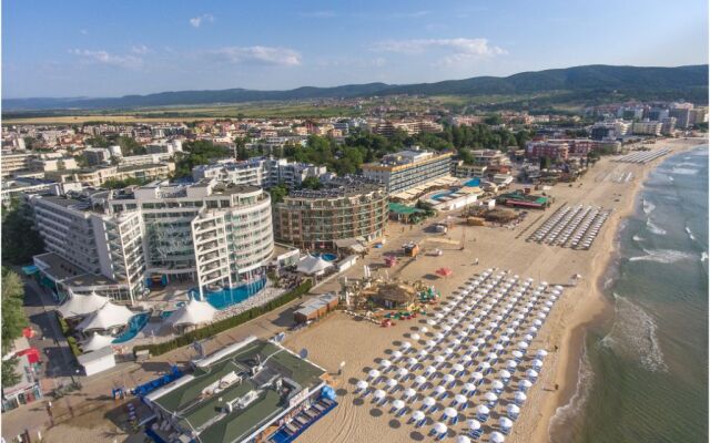 Grand Victoria