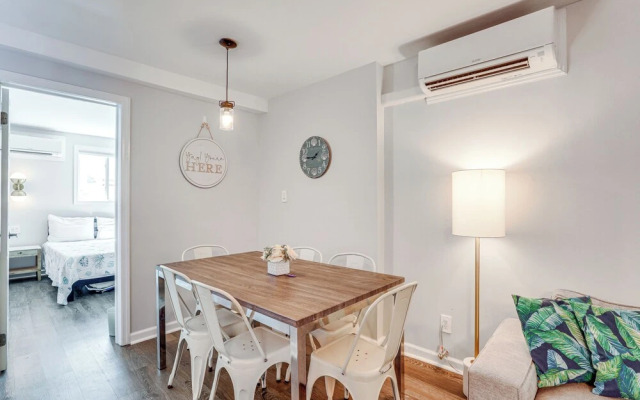 Wildwood Condo: Community Pool, Walk to Beach!