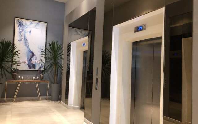 Cozy Furnished Rooms at Horizons 101