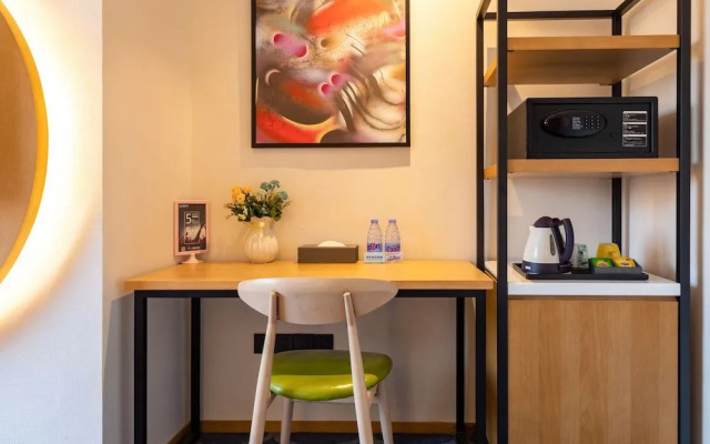 Shenzhen Flight One Hotel