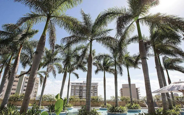 Four Seasons Residences