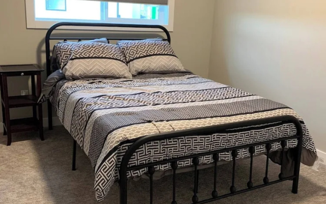 New Townhouse in Red Deer -family Retreat