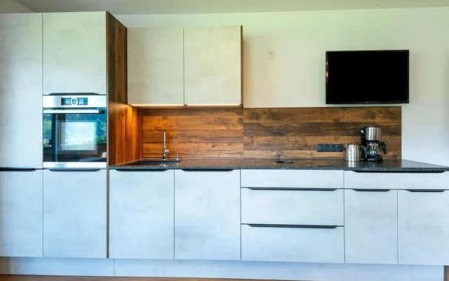 Attractive Flat With Beautiful Views