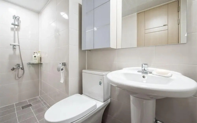 Persimmon Tree Pension