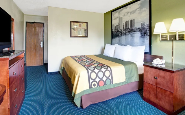 Super 8 Newport News/Jefferson Ave