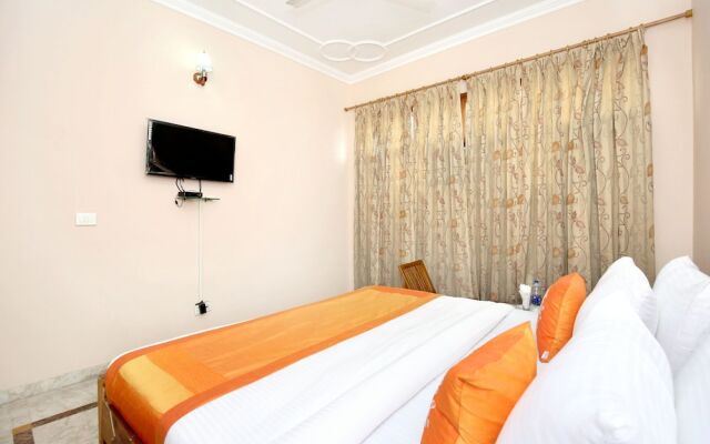 OYO 11377 Hotel Kings residency
