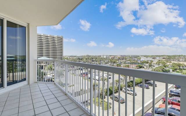 Silver Beach Towers 506w 4 Bedroom Condo by RedAwning