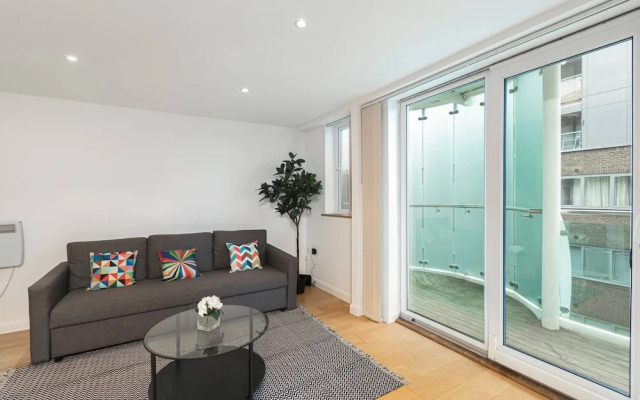 Skyvillion - Spacious 2bed W Balcony In Barnet