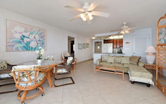 Valley Isle #905 1 Bedroom Condo by RedAwning