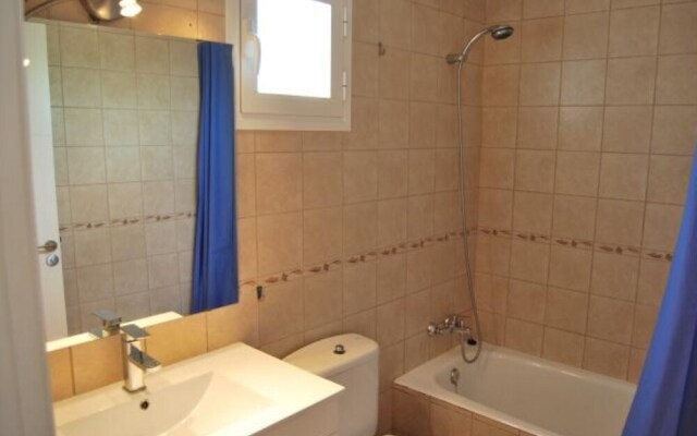 Apartment - 2 Bedrooms with Pool and Sea views - 104919