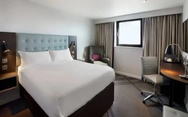Premier Inn Edinburgh Princes Street