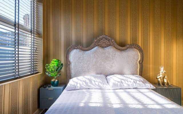 Immaculate 2-bed House in London