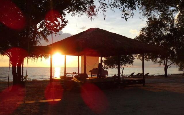 Mango Beach Resort