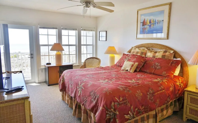 Palm Island 3 Bedroom Deluxe Villa by RedAwning