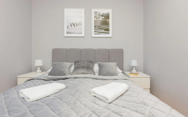 Jana Brożka Apartment Warsaw by Renters