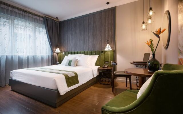 Hanoi Center Silk Hotel & Travel